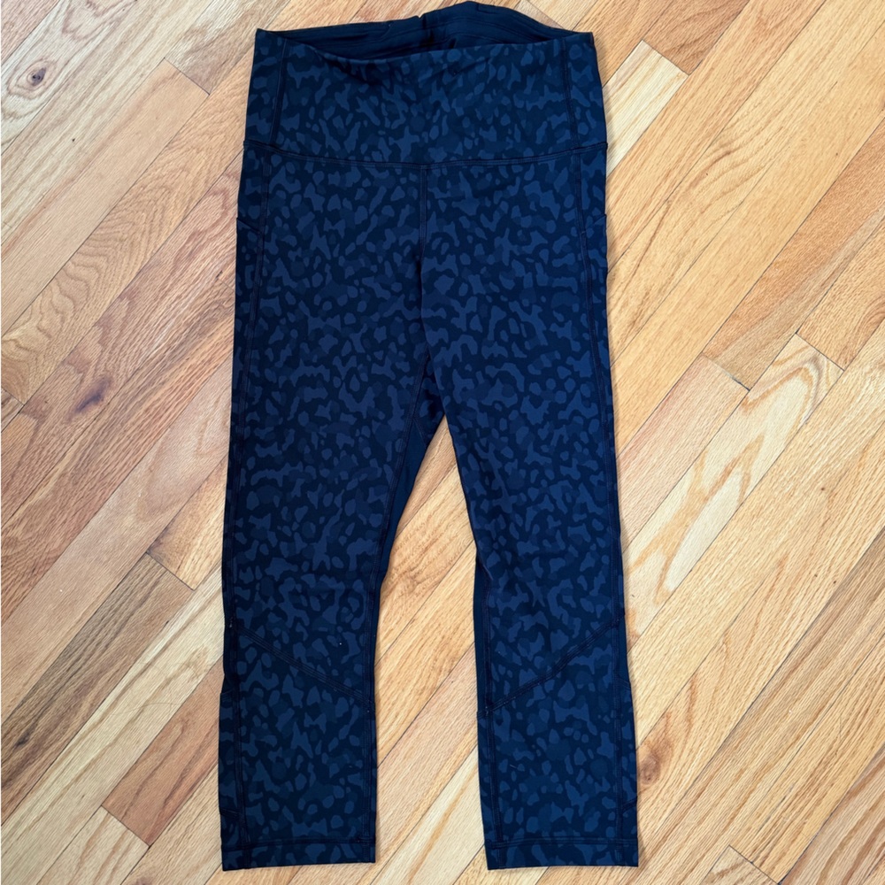Lululemon pace rival leggings
